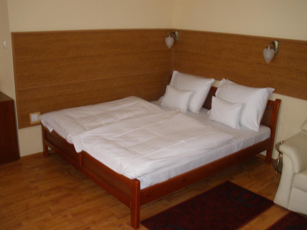 Sport Hotel Kecskemét Exterior photo